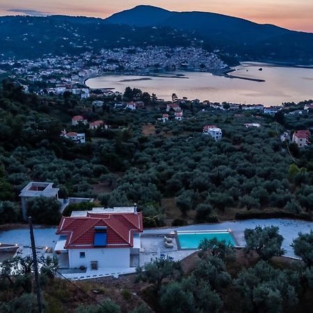 Ninemia Villa in Skopelos Esterno foto