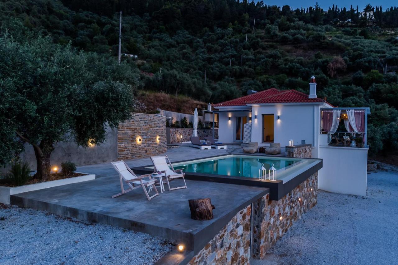 Ninemia Villa in Skopelos Esterno foto